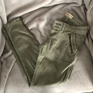 Hollister skinny pants
